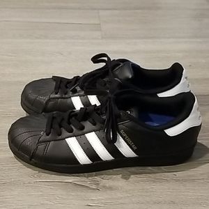 Adidas Shell Toe Superstars